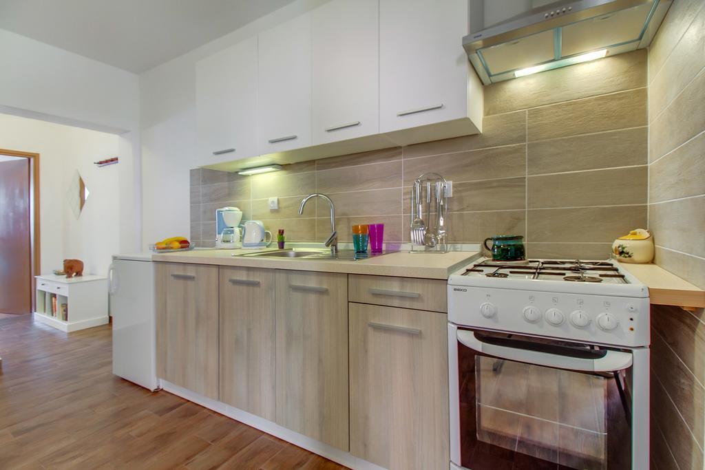 Apartments Petra Mali Losinj Luaran gambar