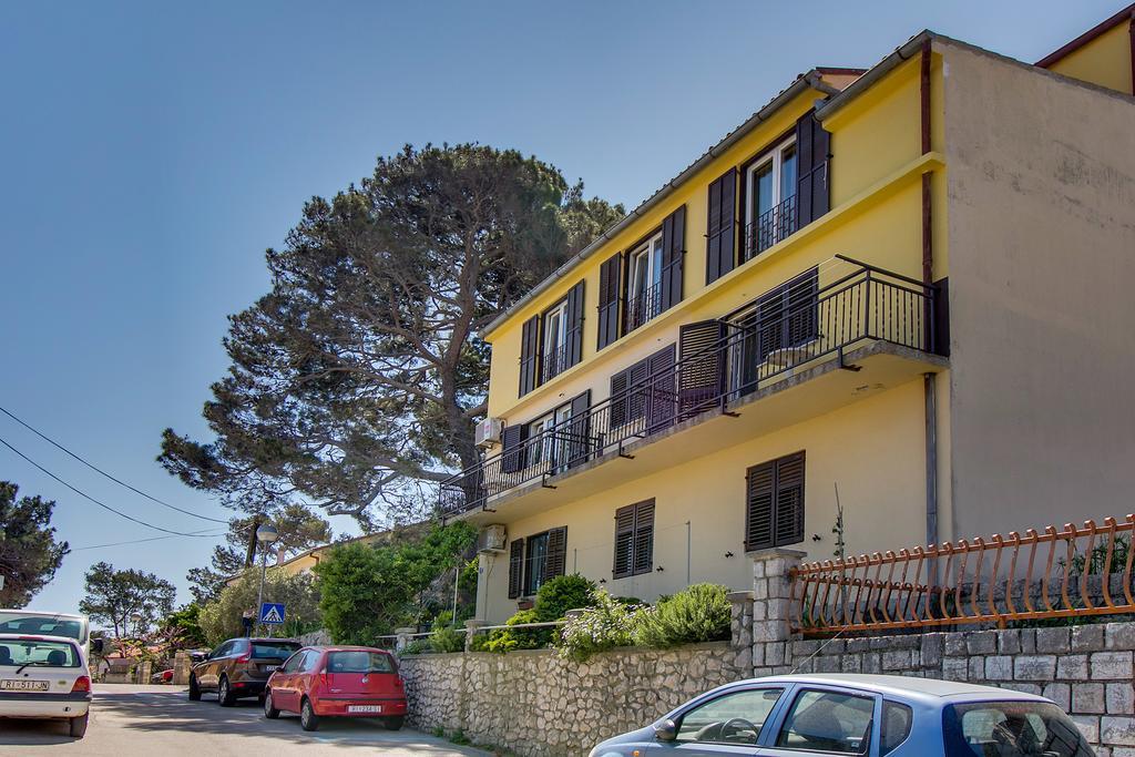 Apartments Petra Mali Losinj Luaran gambar